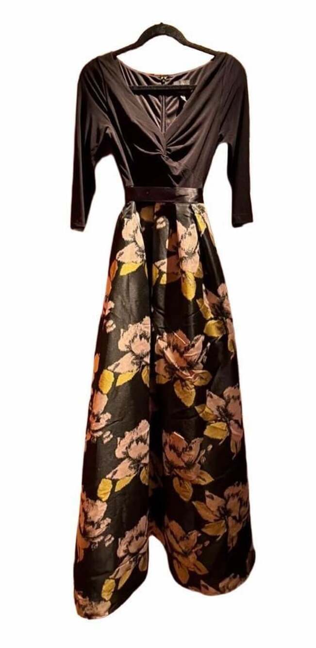 Adrianna Papell Black and Gold Floral Jacquard 3/4 Sleeve Maxi Dress